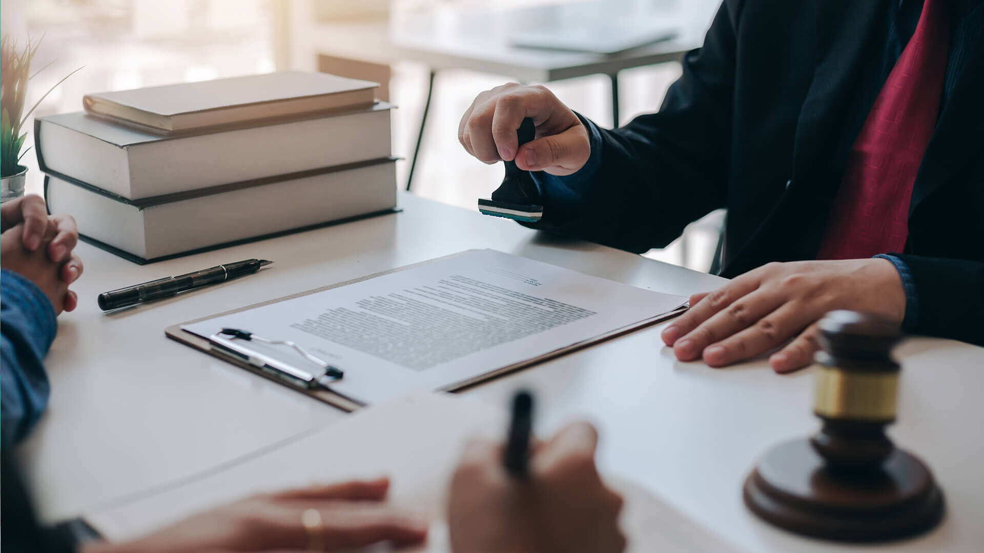 immigration lawyer